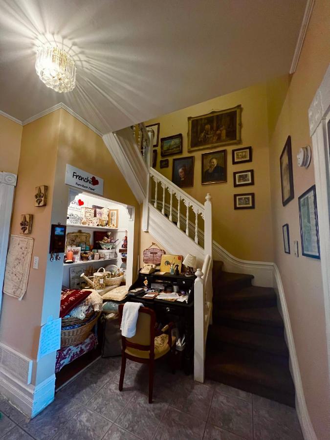 Adam Bed & Breakfast Niagara Falls