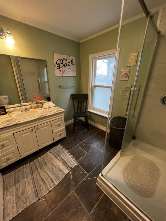 Adam Bed & Breakfast Niagara Falls